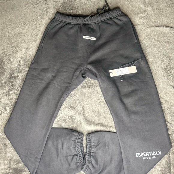 Essentials SS21 Black Sweatpants - Size M - Picture 1 of 4